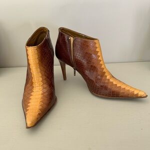 Kenneth Cole leather high stacked heel booties, size 7.5 M.